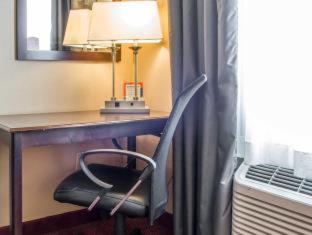 Wingate By Wyndham Pittsburgh New Stanton Hotel Ruang foto